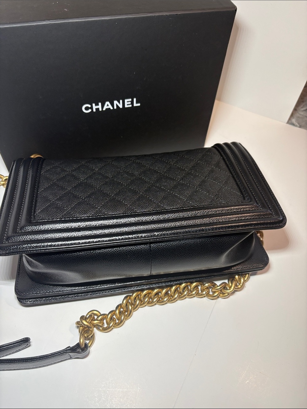 CHANEL carviar Black Quilted Leather Boy Flap Shoulder Bag with Gold Hardware - Picture 3 of 5